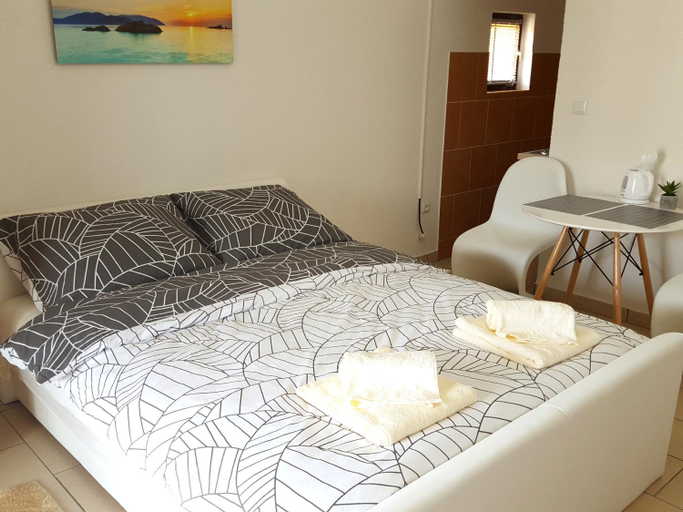 Others 3, Apartments Merion, Starigrad