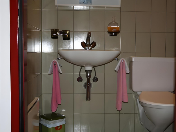 Bathroom 2, Hotel Restaurant Schv Nau, Toggenburg
