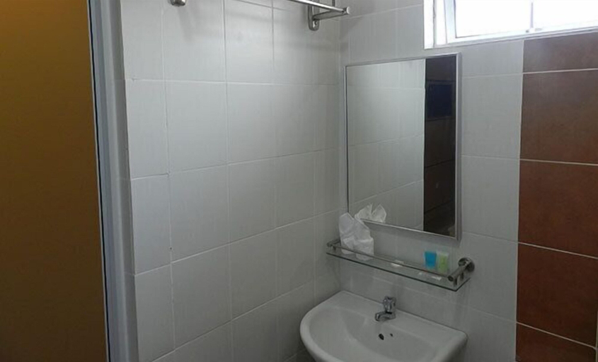 Bathroom 4, Geopark Hotel Kuah Langkawi, Langkawi