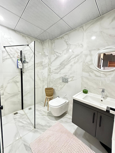 Others 5, Yeni denize yakın minimalist evler, Merkez