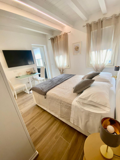 Bedroom 4, Star Soave Rooms, Verona