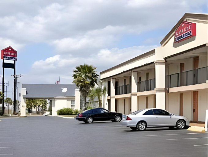 Exterior & Views, Ramada Lake City, Columbia