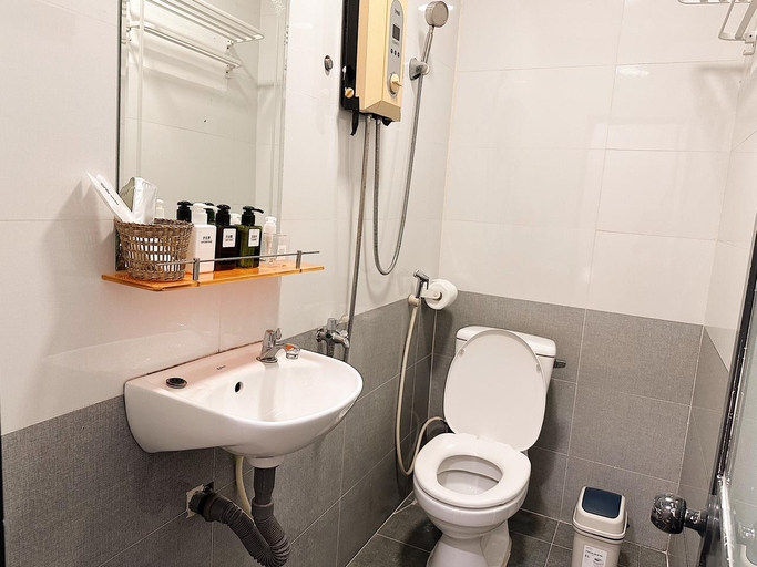 Bathroom 4, District 1 - 25Studio House, District 1
