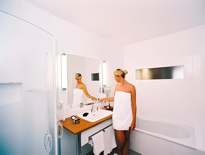 Bathroom 2, Lengbachhof, Sankt Pölten Land