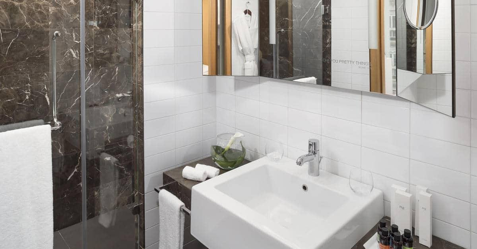 Bathroom 5, ME Madrid Reina Victoria, Madrid