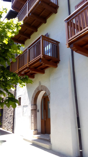 Exterior view, Casa Rondine, Trento