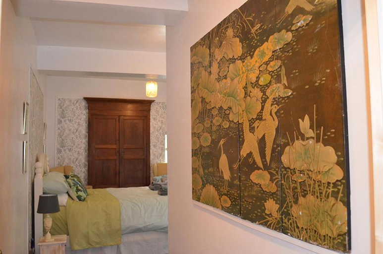 Bedroom 2, Chateau Gros Puy, Petit Chateau chambre d'hote, Dordogne