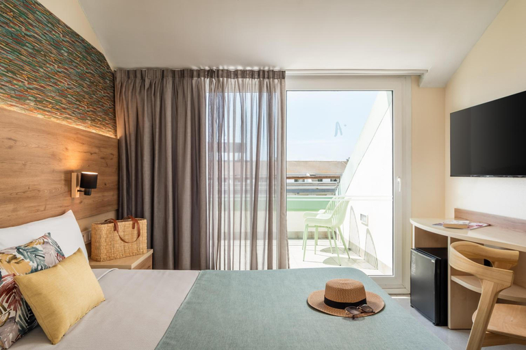 Bedroom 3, ALEGRIA Caprici Green 4 SUP, Barcelona