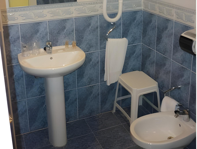Bathroom 3, Hotel Tuto, Alicante