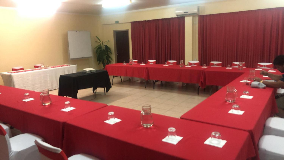 5, Hotel Elisa, Vaimauga West
