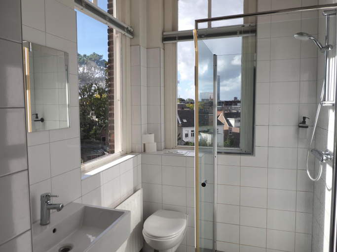 Bathroom 4, ホステル ルーツ, Tilburg
