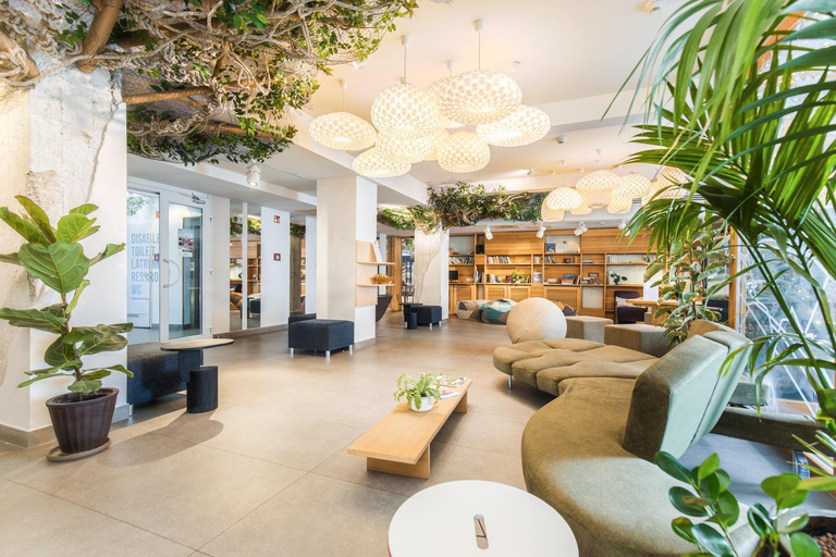 Public Area 2, Maverick Budapest Soho, Budapesti