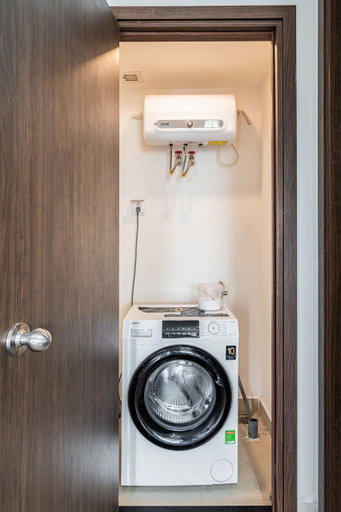 Bathroom 3, Hana Apartment( Spacious Studio_SaiGon Center), District 4