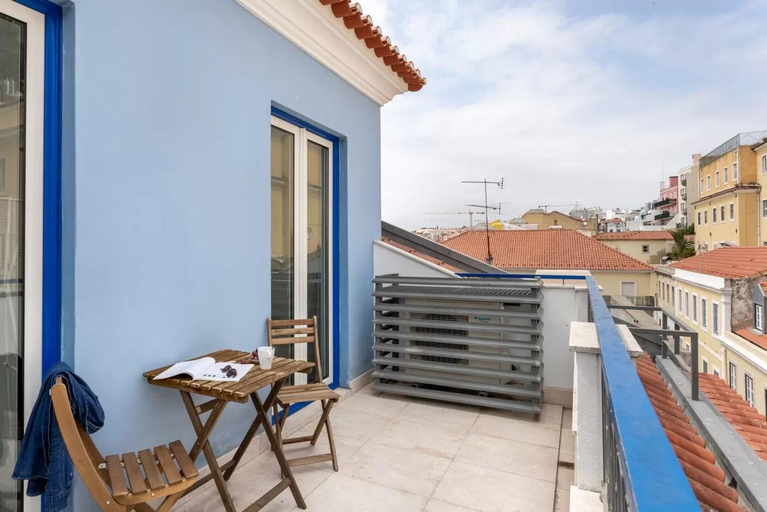 Others 5, ALTIDO 2-BR Flat w/Terrace near Time Out Market, Lisbon
