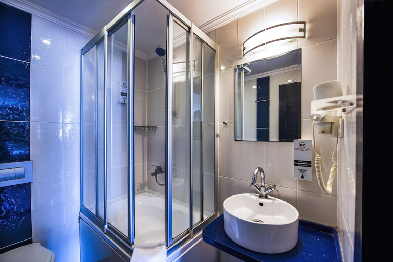 Bathroom 2, Kozan City Hotel, Konak