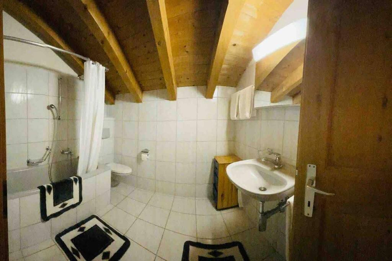 Bathroom, Bed & Breakfast Sternen, Glarus