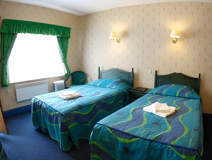 Bedroom 2, The Highdown – Brunning and Price, West Sussex