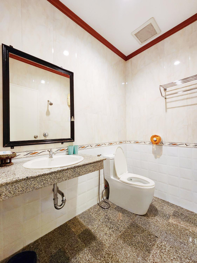 Bathroom 5, Phaithong Sotel Resort, Pulau Phuket