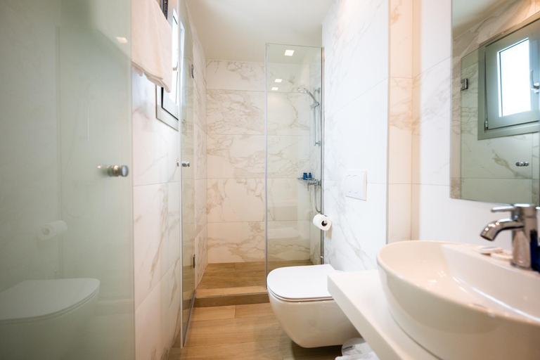 Bathroom 3, Cavos Bay Hotel & Studios, North Aegean