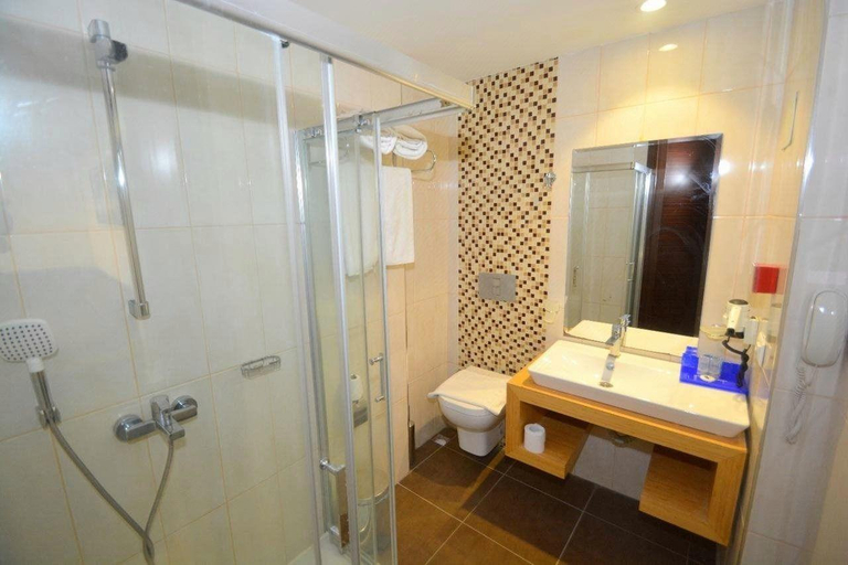 Bathroom 5, Hotel Istankoy Kusadasi, Kuşadası