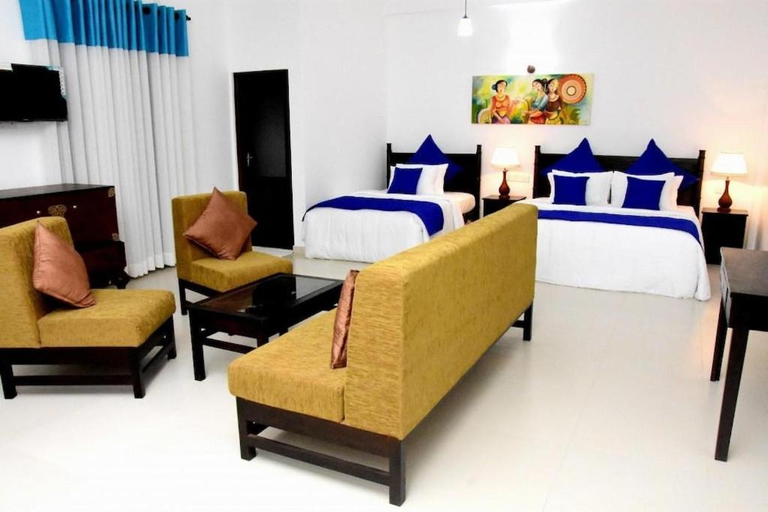 Bedroom 2, Blue Spring Hotel, Panadura