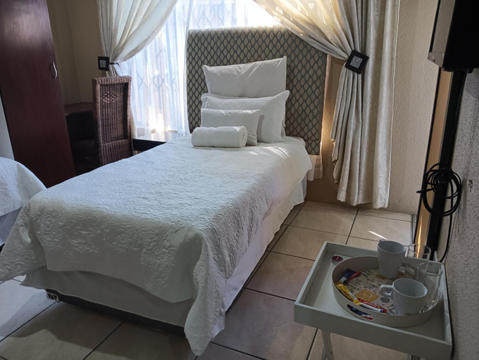 Bedroom 3, Desita La' Guesthouse, Bojanala