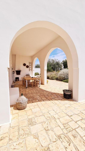Others 5, Masseria San Martino, Bari