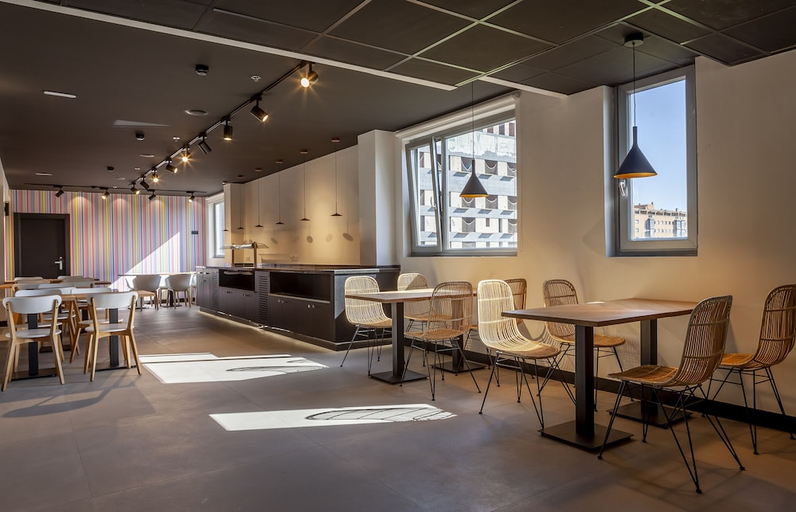 Food & Drinks 4, Vertice Roomspace, Madrid