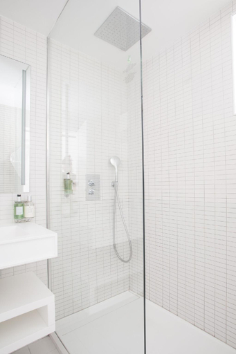 Bathroom 5, La Vague de Saint Paul, Alpes-Maritimes
