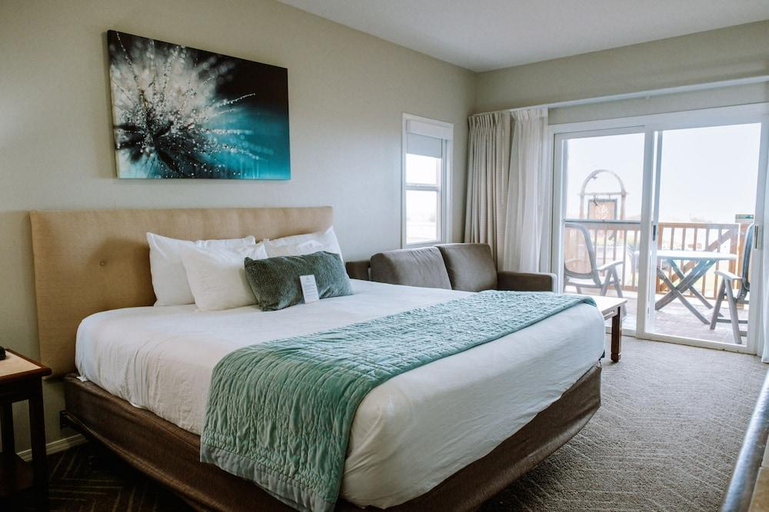 Others 5, Inn at the Prom, Clatsop