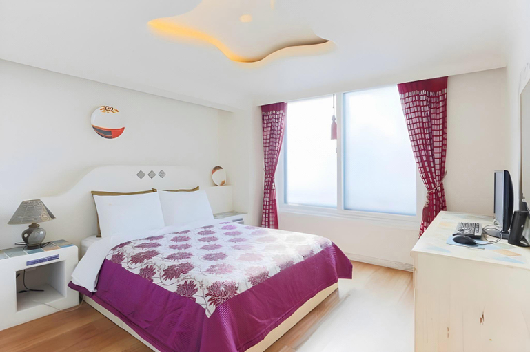 Bedroom 2, Anmyeongdo Oshu, Taean