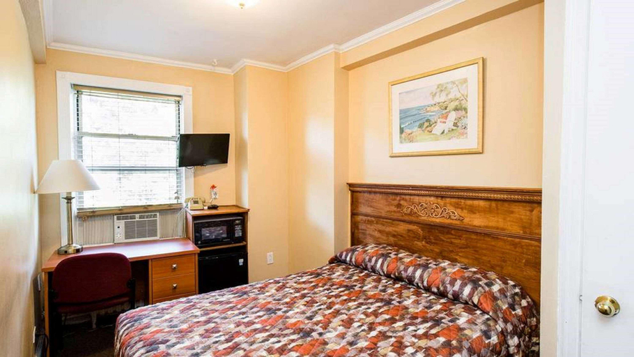 Bedroom 3, Riverside Tower, New York