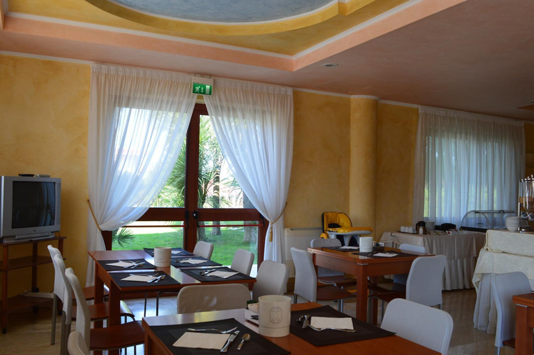 Food & Drinks 5, Parco Serrone, Bari