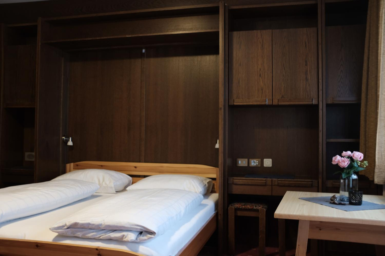 Bedroom 2, Garni Trojer, Bolzano