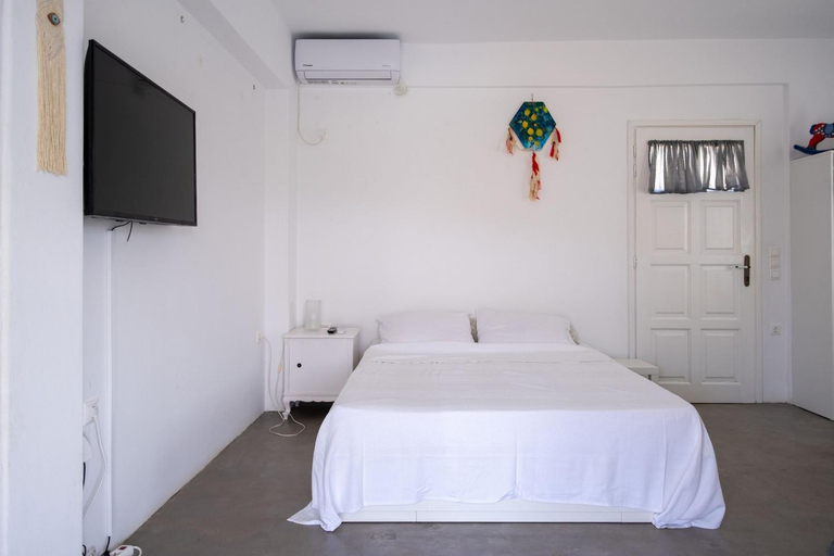2, Kyon Beach Suites Kythnos, South Aegean