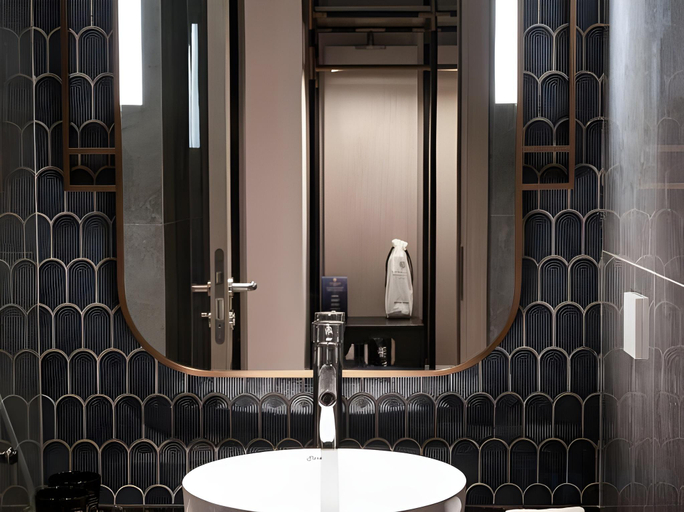 Bathroom 5, La Siesta Premium Saigon Central, District 1