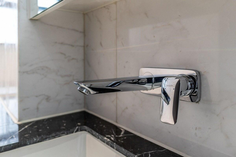 Bathroom, 3bed resortstyle in central D1/pool/gym/cigar room, District 1