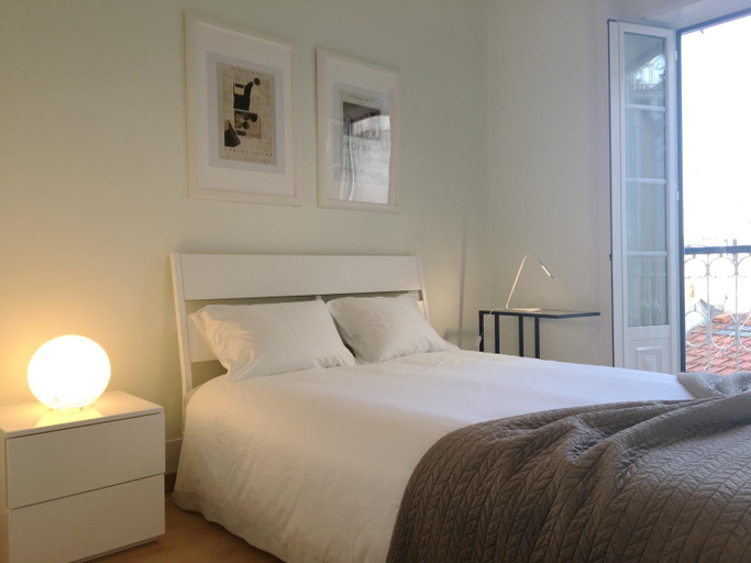 Others 3, Room Atalaia - Bairro Alto, Lisbon