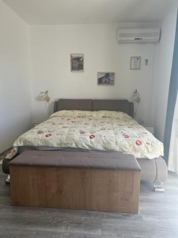 Others 3, Villa Fontana, Starigrad