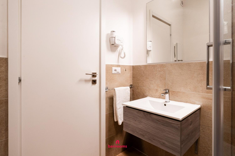 Bathroom 5, Barirooms Picca 24, Bari