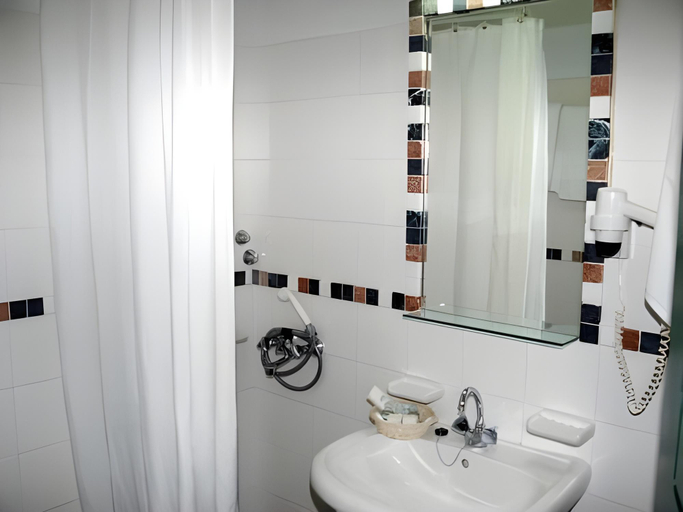 Bathroom, Kalidon Beach Hotel, North Aegean