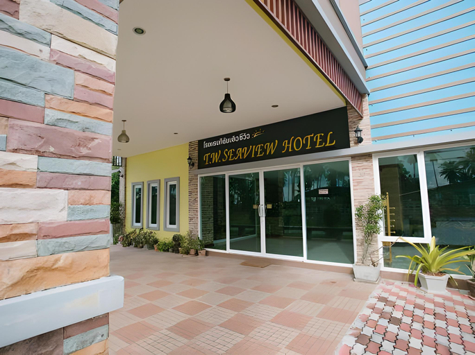 3, T.W. Sea View Hotel, Tha Sala