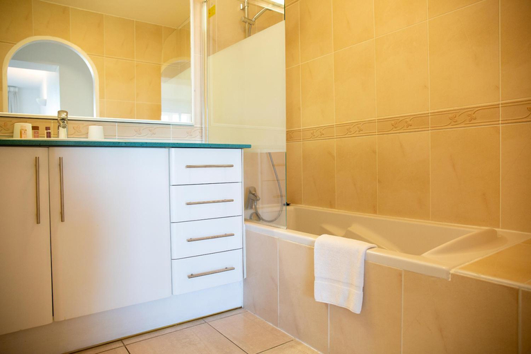 Bathroom 4, Residence Les Flamants Roses, Pyrénées-Orientales