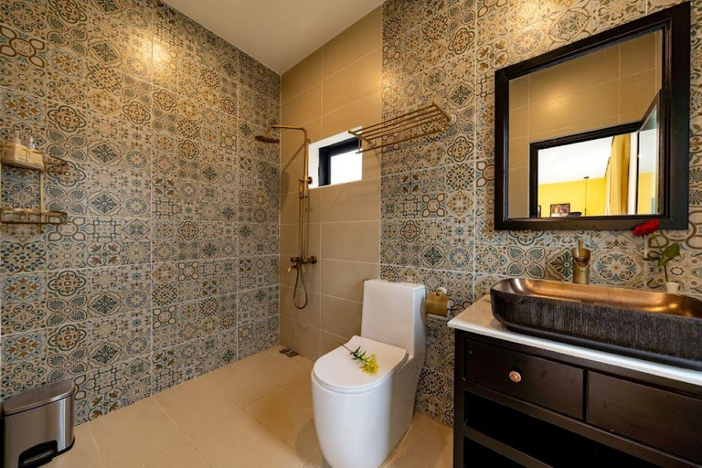 Bathroom 3, Coco Viet Homestay, Da Nang