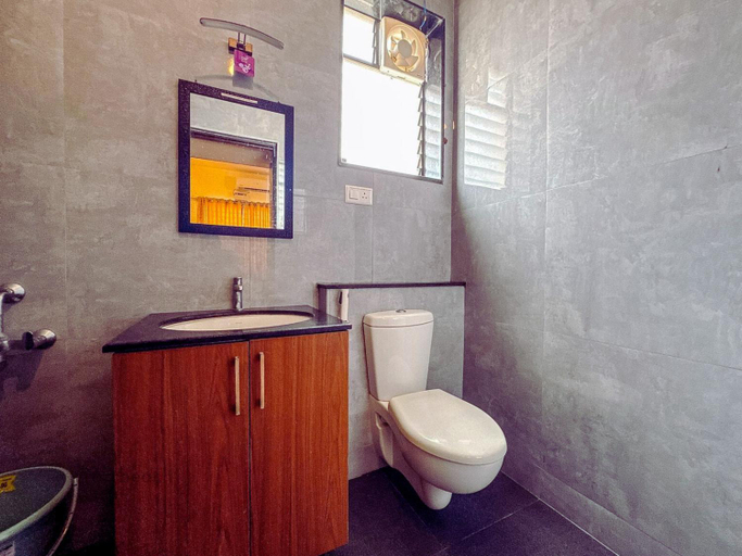 Bathroom 3, Private 3BHK Villa with Indoor Pool, Kancheepuram