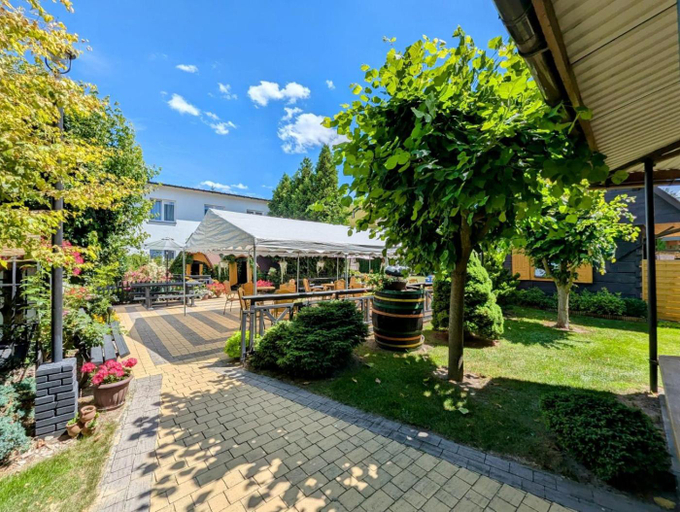 Others 4, Hotel Zacisze, Opole Lubelskie