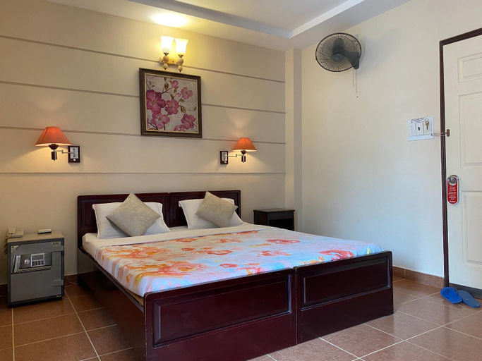Bedroom 4, Kim Hotel 1, District 1