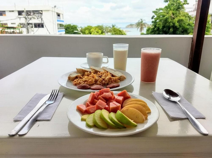 Food & Drinks 5, Hotel Tayromar, Santa Marta (Dist. Esp.)