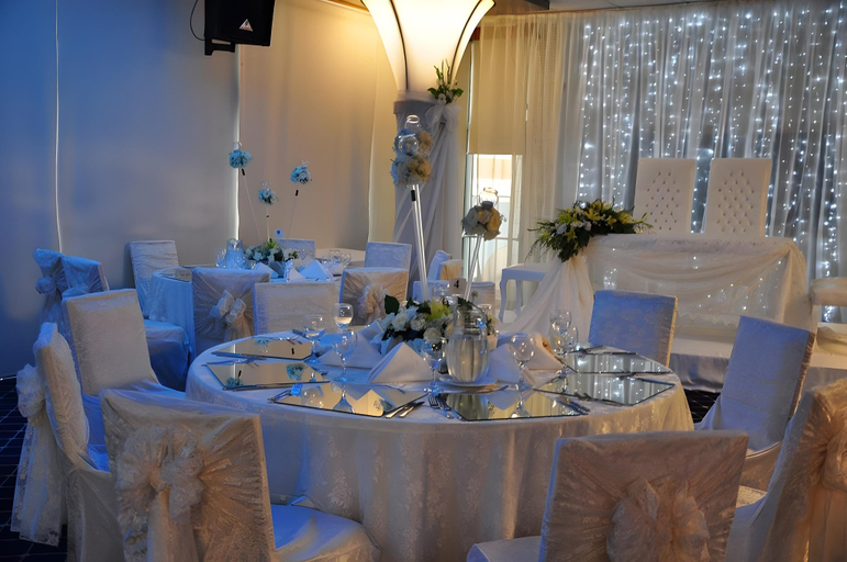 Food & Drinks 4, Karaca Hotel, Konak