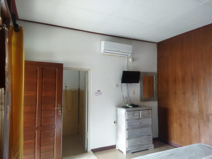 Bedroom 2, Blue Laguna Inn, Jepara